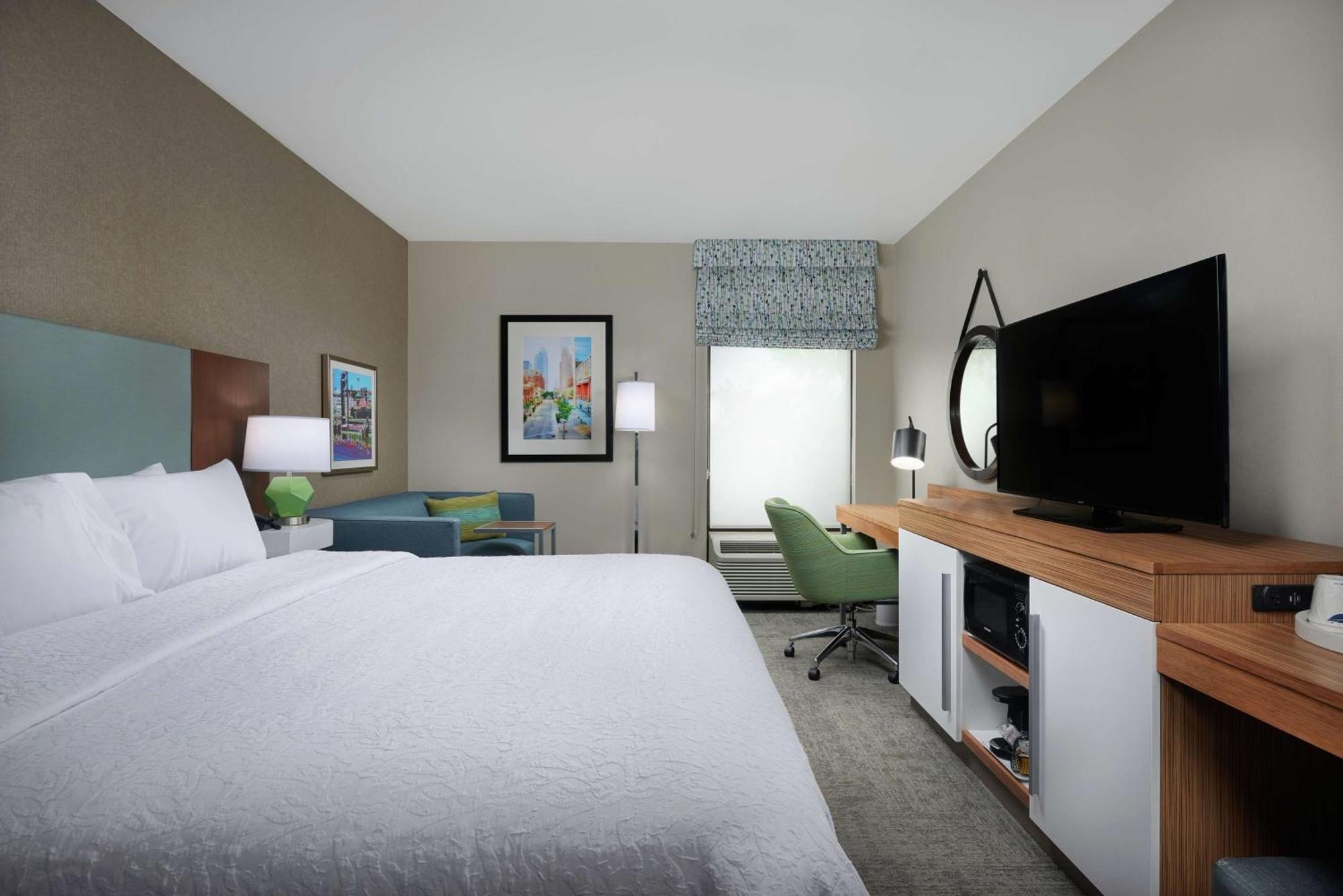 Hampton Inn Louisville/I-65/Brooks Road Extérieur photo